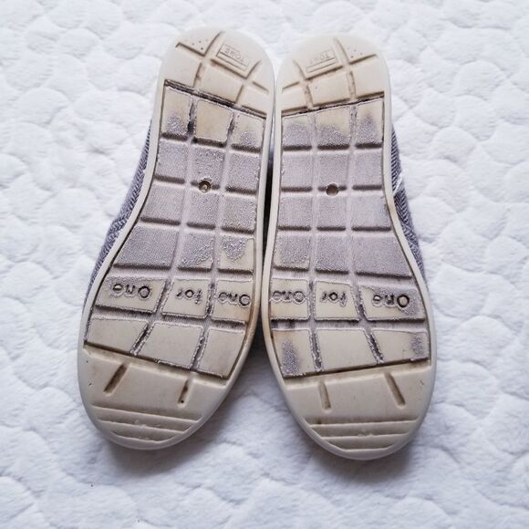 TOMS Little kids flats slip on shoes fleece warm - Picture 4 of 5